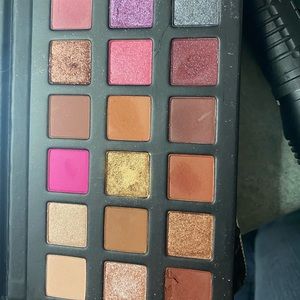 Kylie Cosmetics Makeup - Kylie Jenner Sippin Pretty Palette Kylie Cosmetics Makeup - Kylie Jenner Sippin Pretty Palette